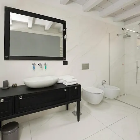 Cathedral Apartment