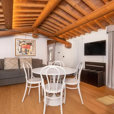 Apartment Cathedral